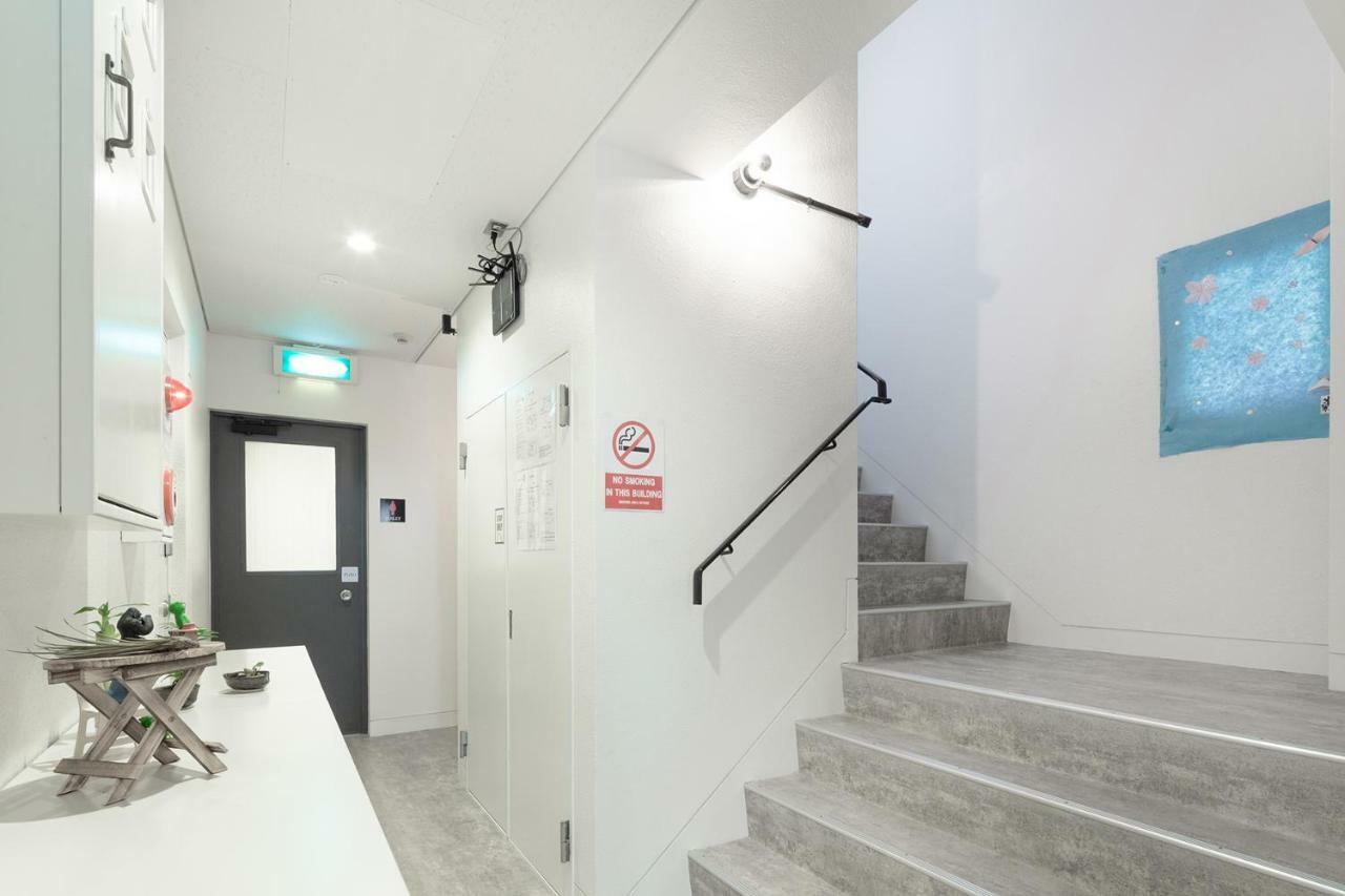 Honjin Hostel Осака Екстериор снимка